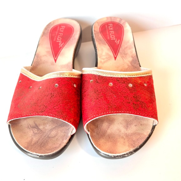 FLY FLOT Red and Gold Metallic Kitten Wedge Sandals—SZ. 38 (6.5 in US) - Picture 3 of 12